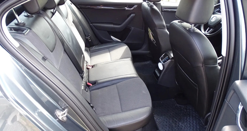 Skoda Octavia cena 46900 przebieg: 235465, rok produkcji 2018 z Częstochowa małe 436